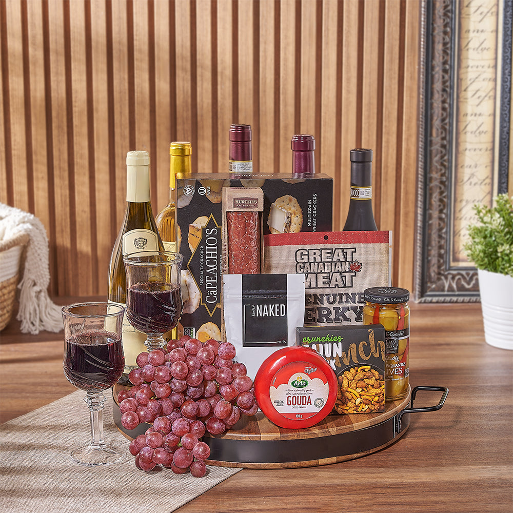 Wine Lover's Snack Basket – how the gift is presented