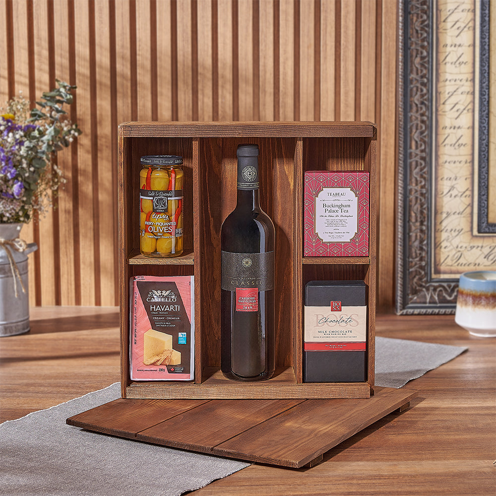 Kosher Wine Cheese and Chocolate Gift – how the gift is presented