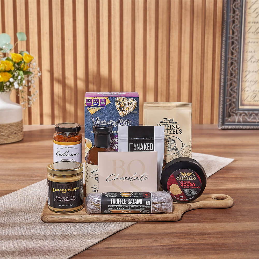 Gourmet Acacia Wood Gift Board – how the gift is presented