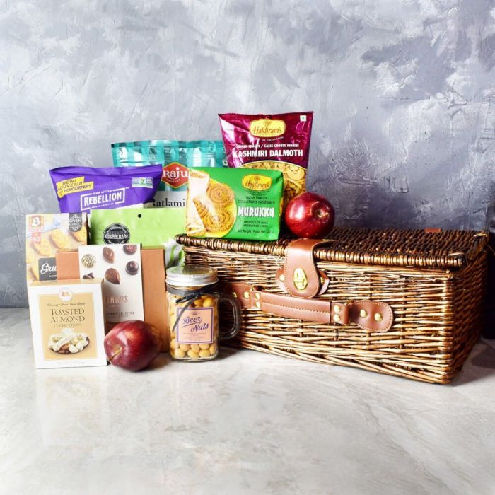 Diwali Assorted Snack Gift Basket – how the gift is presented