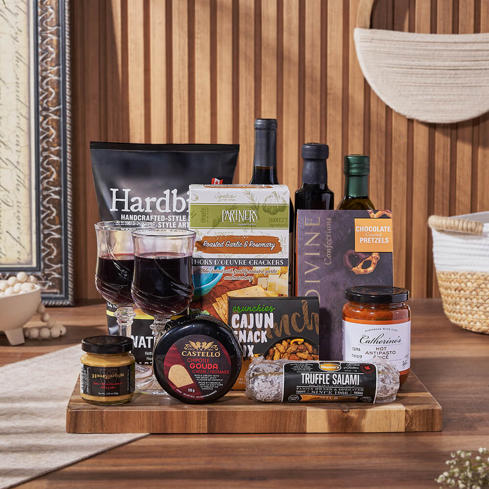 Wine Cheese and Chips Basket – how the gift is presented