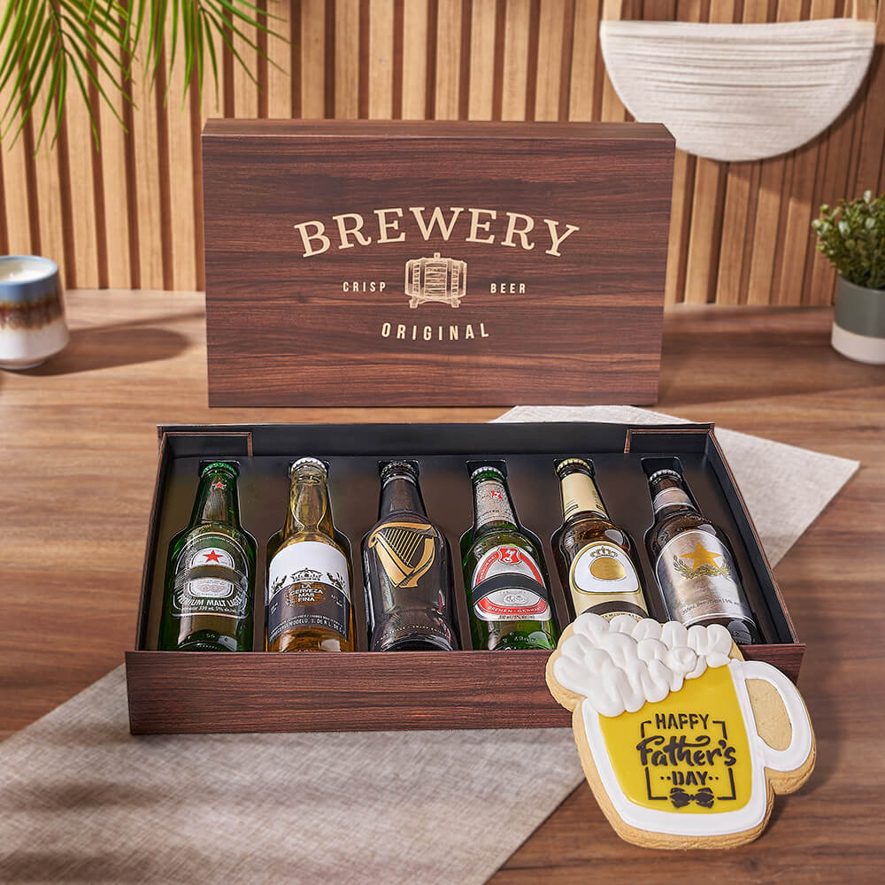 Assorted Beer Gift Box Featuring Father's Day Beer Mug Sugar Cookie – how the gift is presented