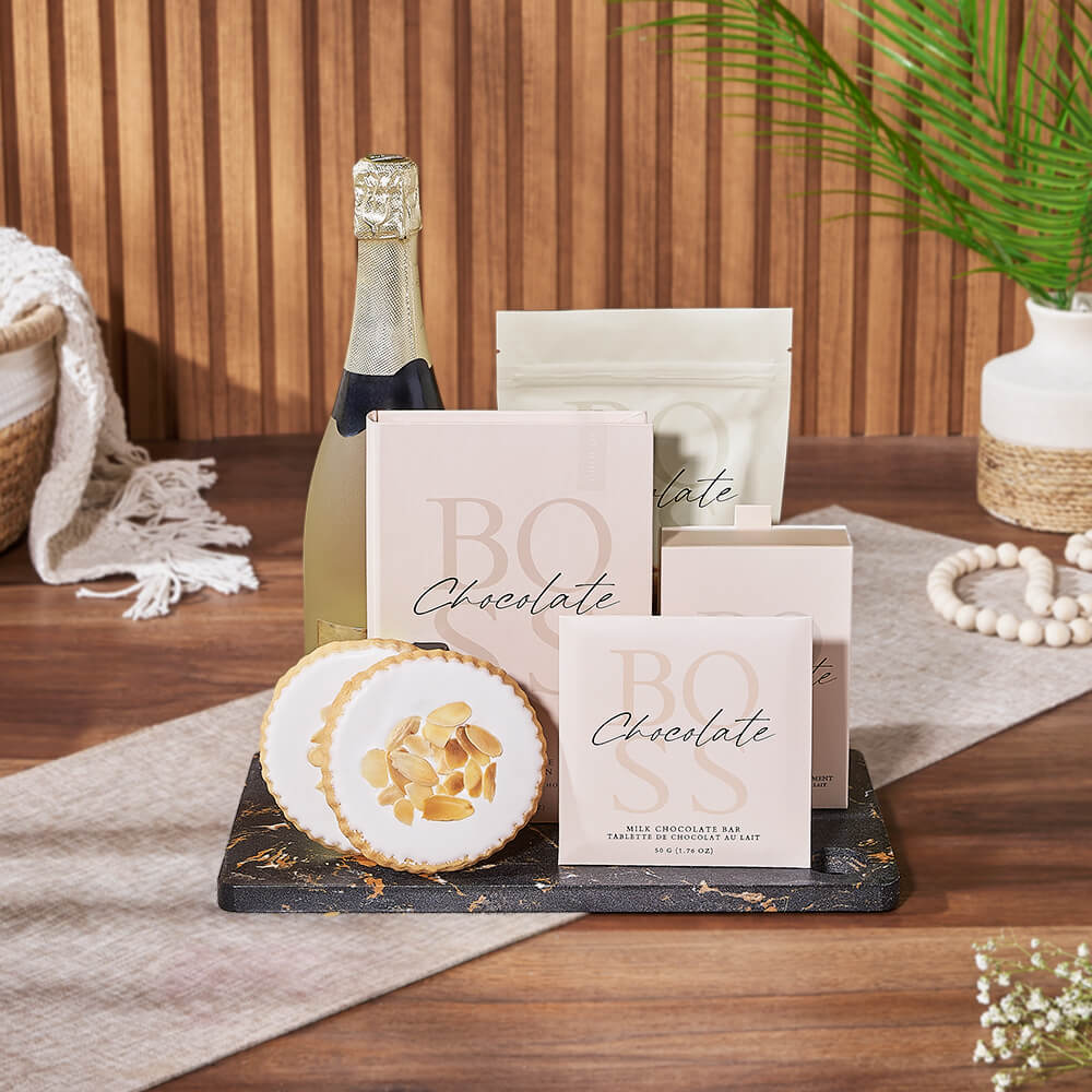 Sparkling Wine with Almond Cookie Gift – how the gift is presented