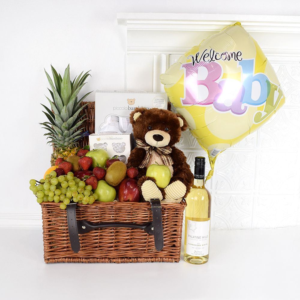 Wine and Fruit Celebration Basket – how the gift is presented