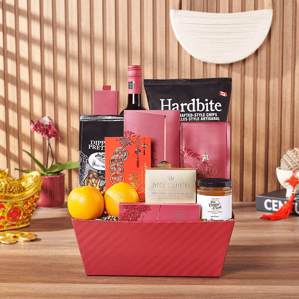 Wine Basket with Chocolates and Chips – how the gift is presented