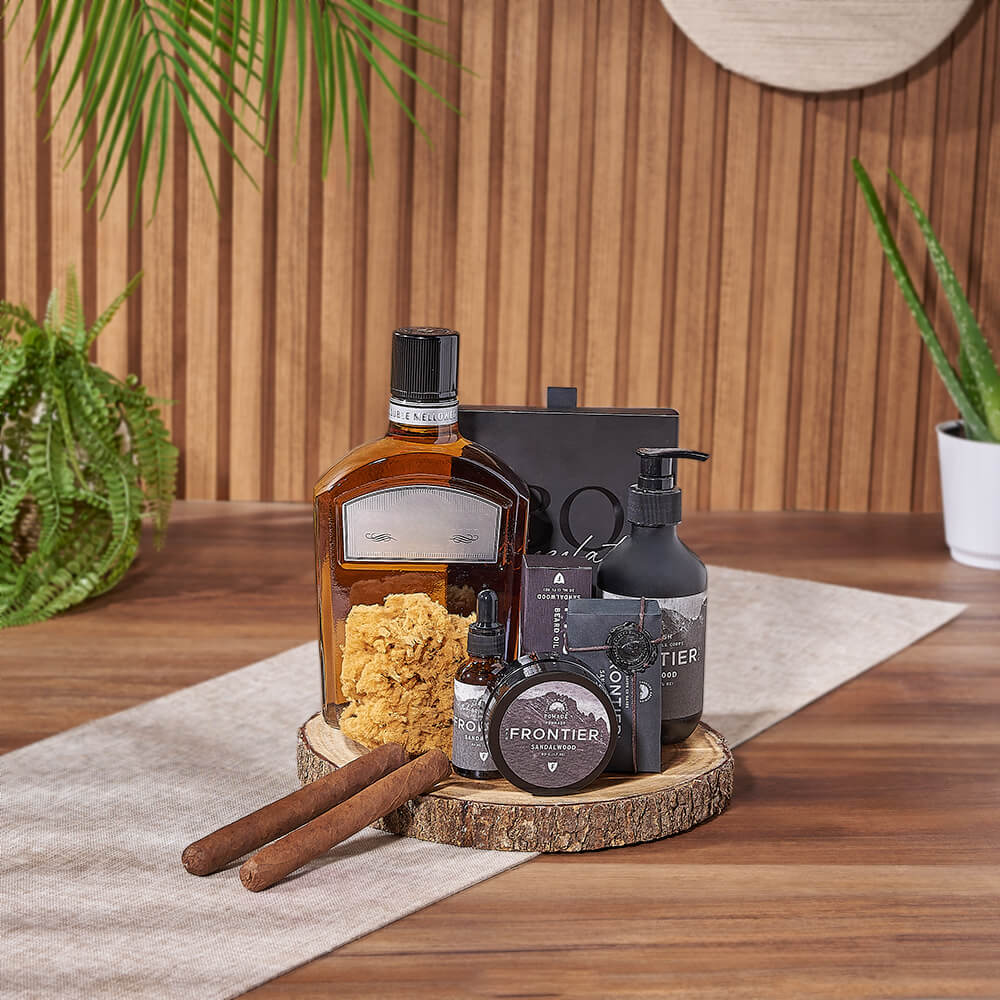 Whiskey Basket with Sandalwood Spa – how the gift is presented