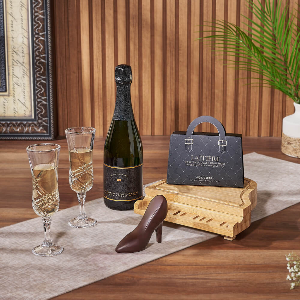 Sparkling Wine Gift Basket Featuring Laitière Dark Chocolate and Cheese Board – how the gift is presented