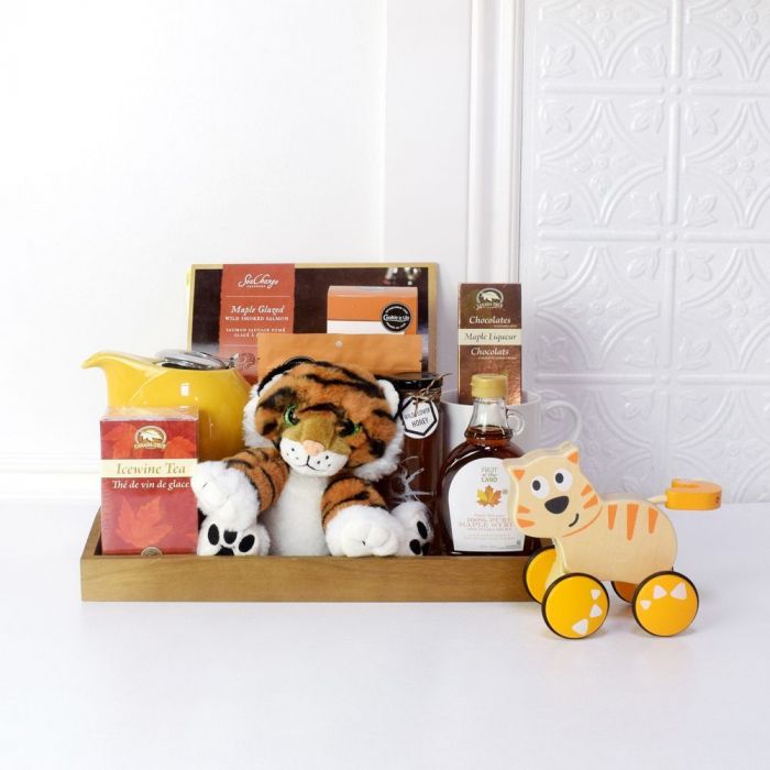 Baby Basket with Artisan Toys – how the gift is presented