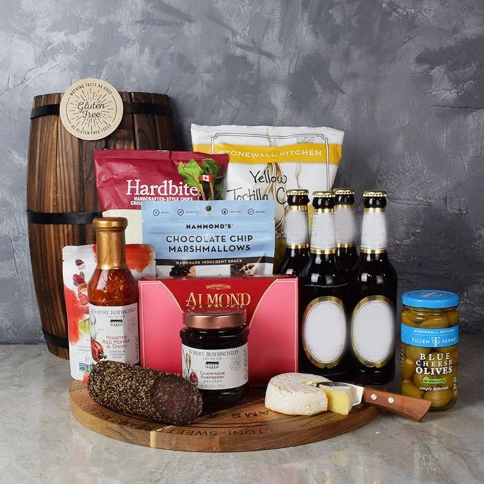 Beer Basket with Soft-Ripened Brie – how the gift is presented