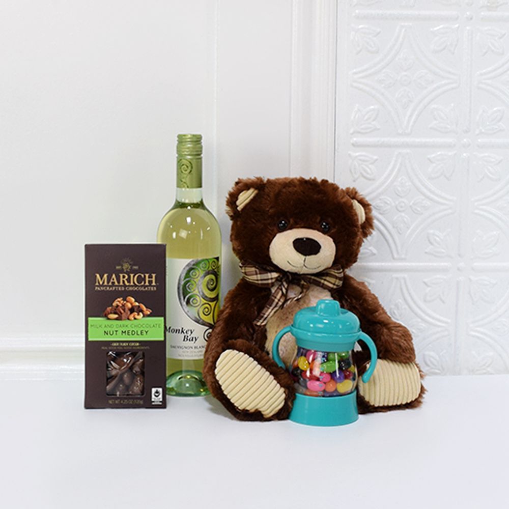 Chocolate Nut and Wine Gift – how the gift is presented