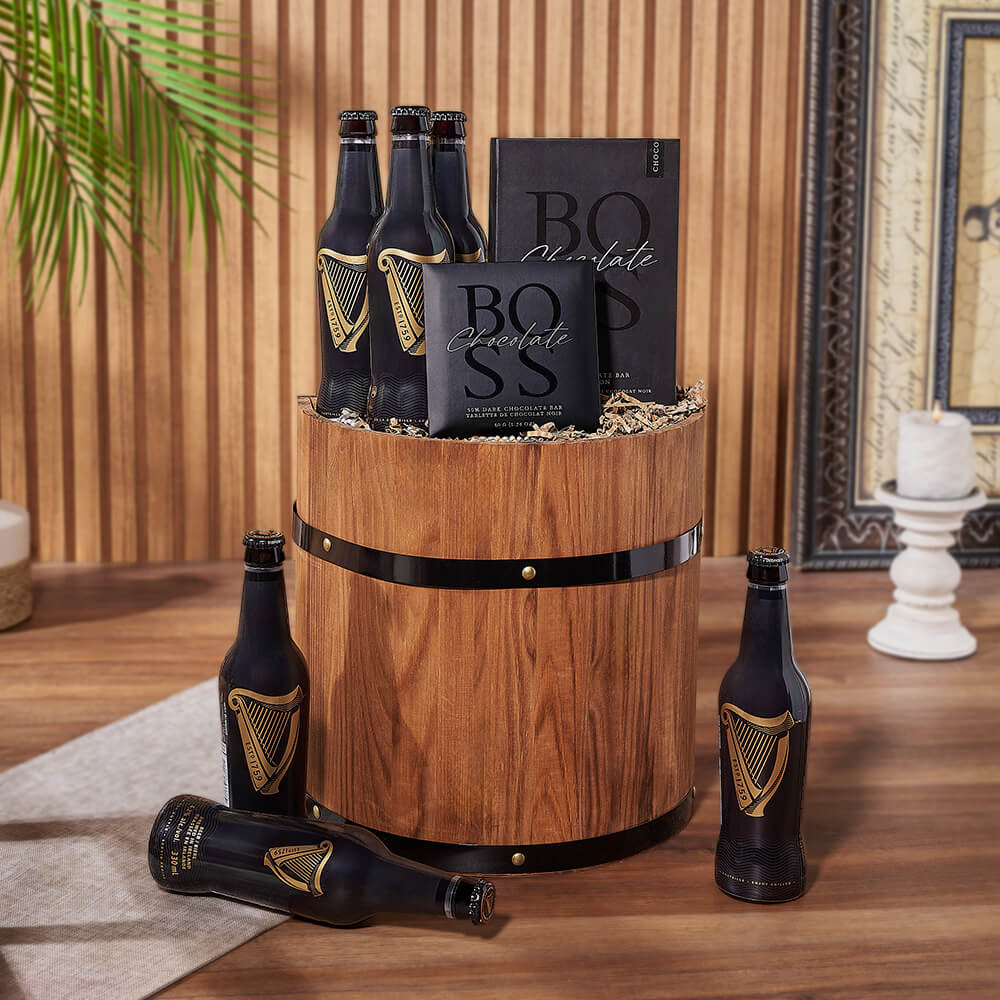 Dark Chocolate and Beer Gift Barrel – how the gift is presented