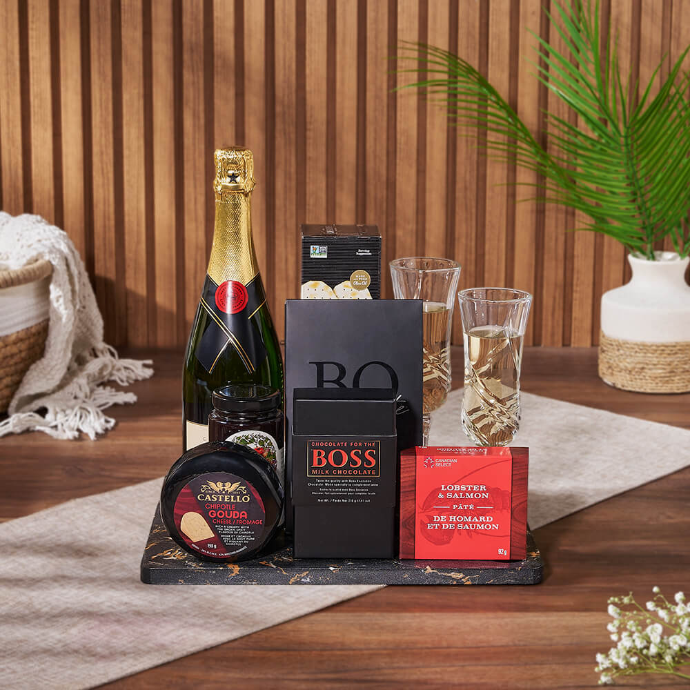 Sparkling Wine and Gourmet Basket, Washington DC – how the gift is presented