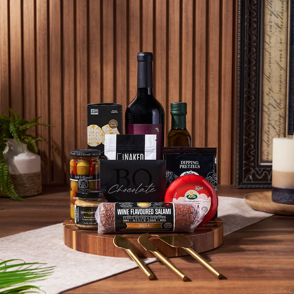 Wine with Crackers and Nuts – how the gift is presented