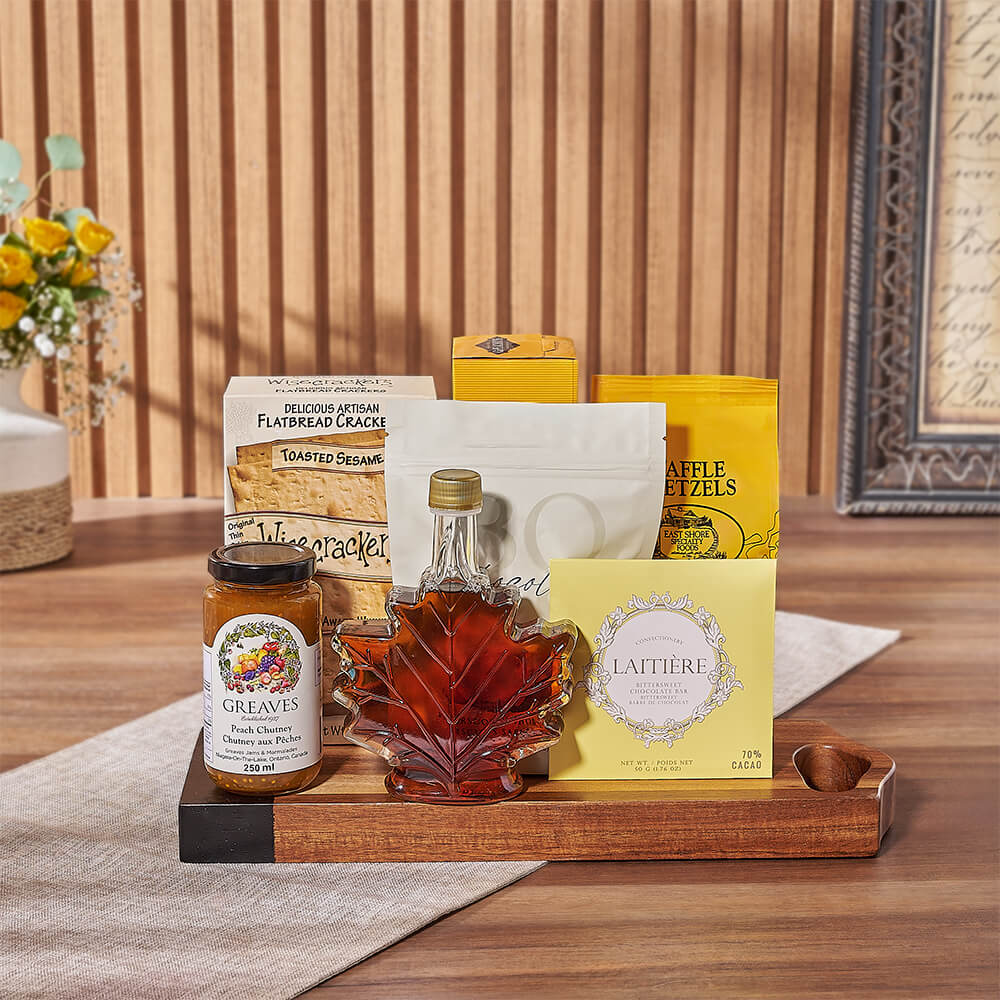 Gourmet Snack Platter with Wood Board – how the gift is presented