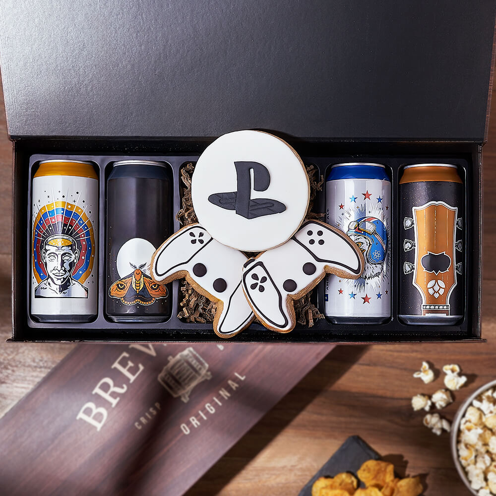 Wooden Brewery Beer and Cookie Set – how the gift is presented