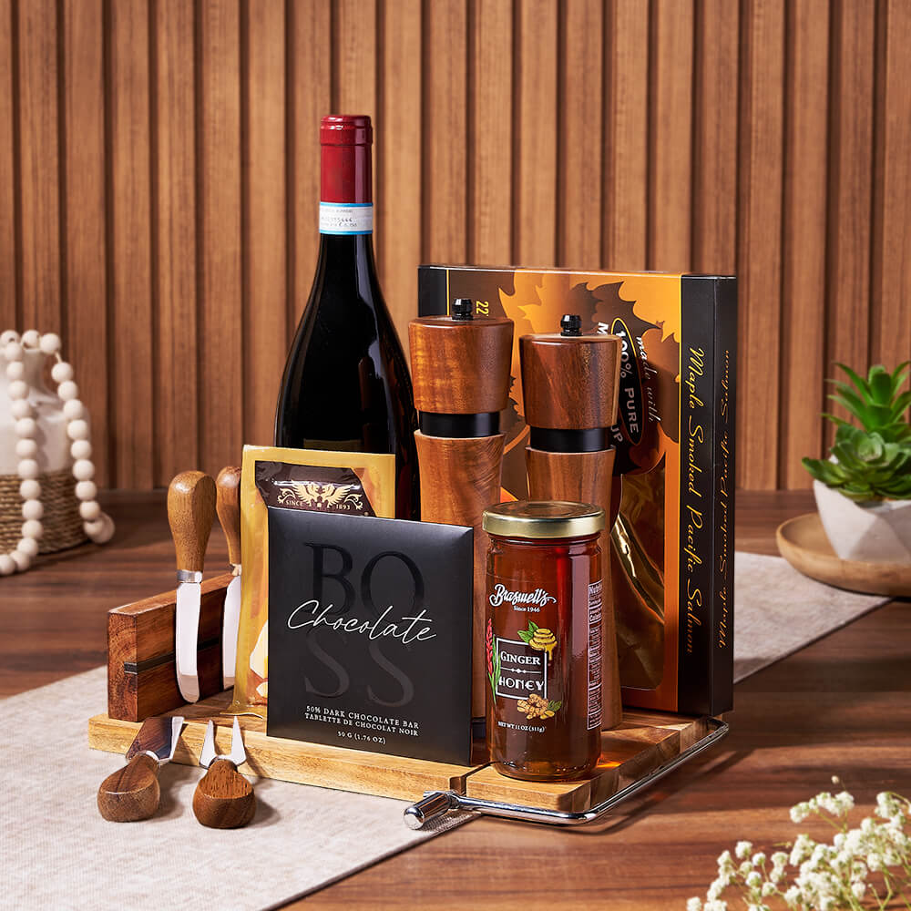 Wine with Smoked Salmon and Cheese – how the gift is presented