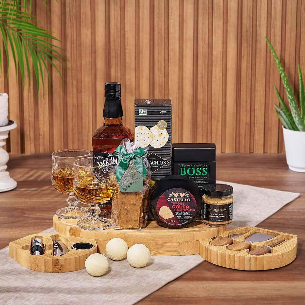 Whiskey Gift Basket with Brittle – how the gift is presented