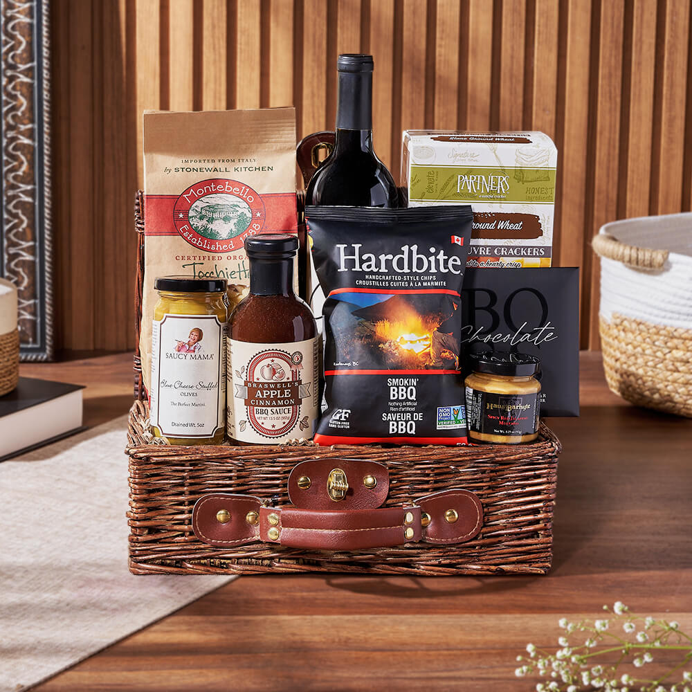 Wine Gift Basket with Stuffed Olives – how the gift is presented