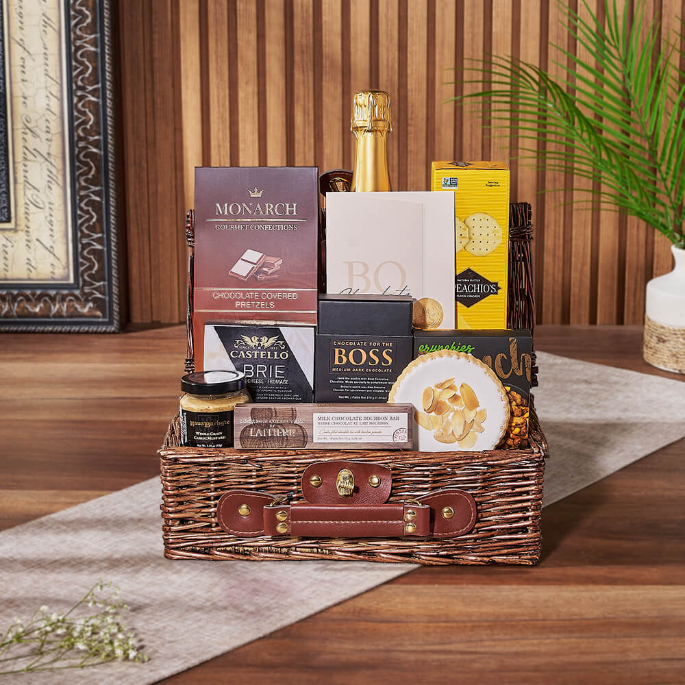 Small Picnic Basket with Sparkling Wine – how the gift is presented