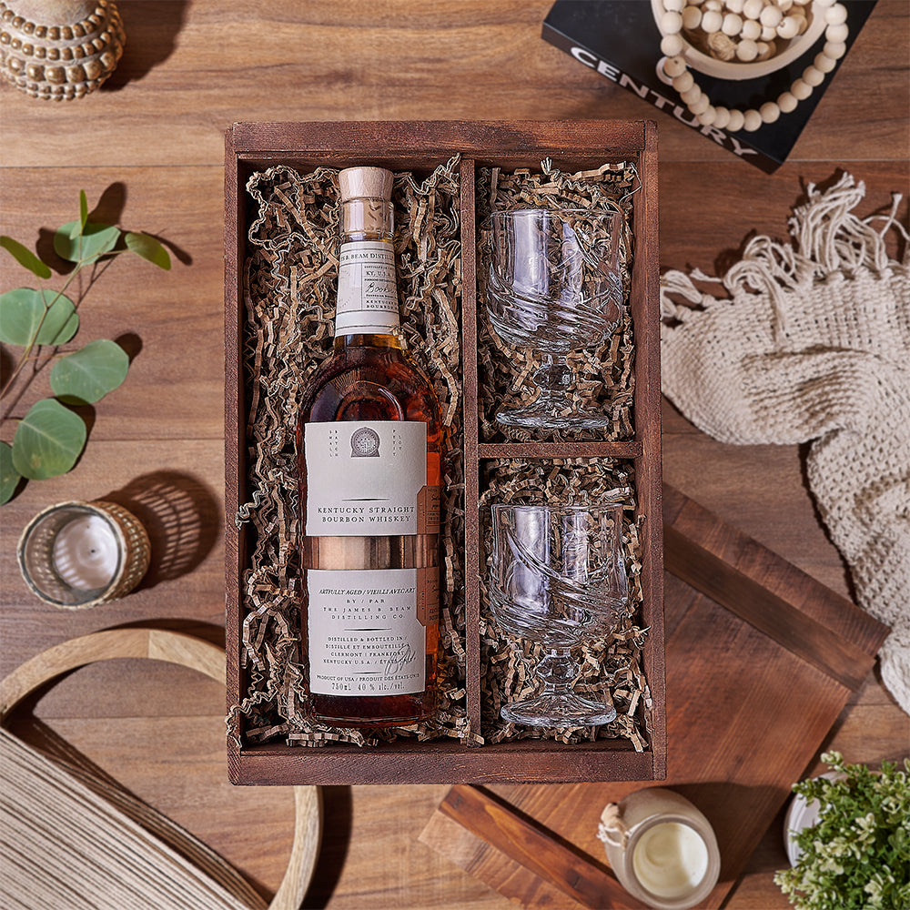 Classic Whiskey Set in Wooden Gift Box with Two Snifter Glasses – how the gift is presented