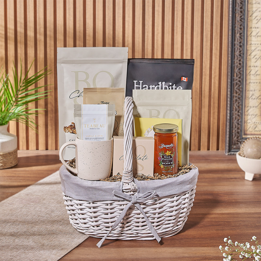 White Wicker Basket with Artisanal Treats – how the gift is presented