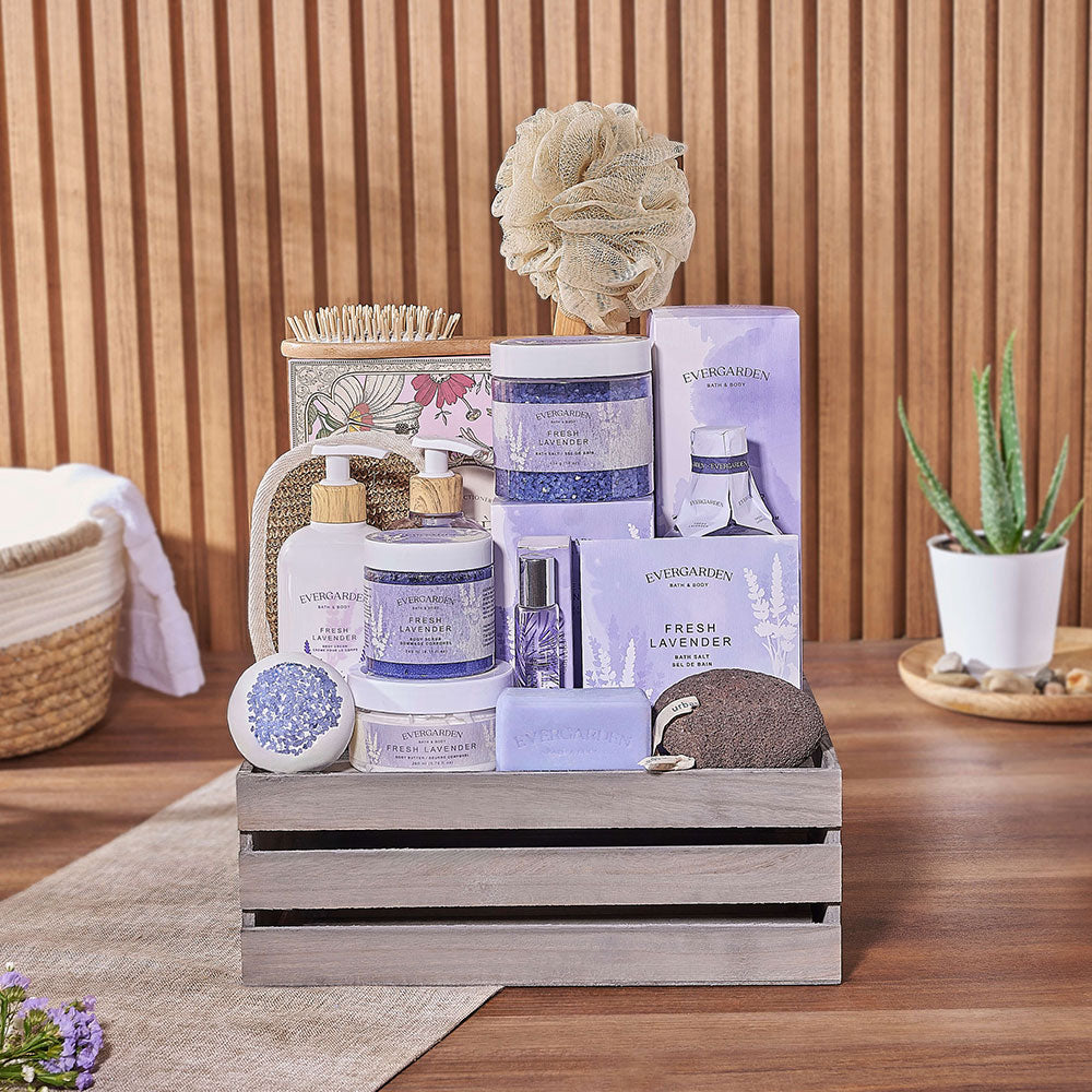 Wooden Spa Crate for Her – how the gift is presented